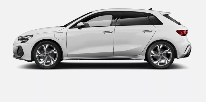 AUDI A3 Sportback TFSI e Hybride rechargeable 204 S tronic 6 S line extérieur trois quart avant gauche 5306