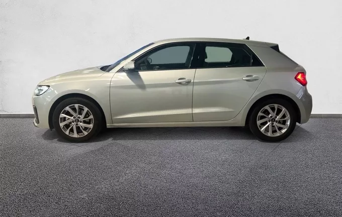 AUDI A1 Sportback 30 TFSI 110 ch S tronic 7 Design Luxe extérieur côté gauche 2130699