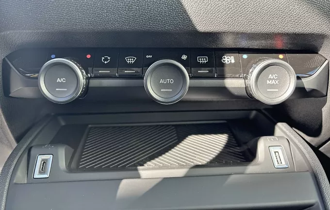 CITROEN C4 Hybride 136 e-DCS6 Plus photo 14 057868