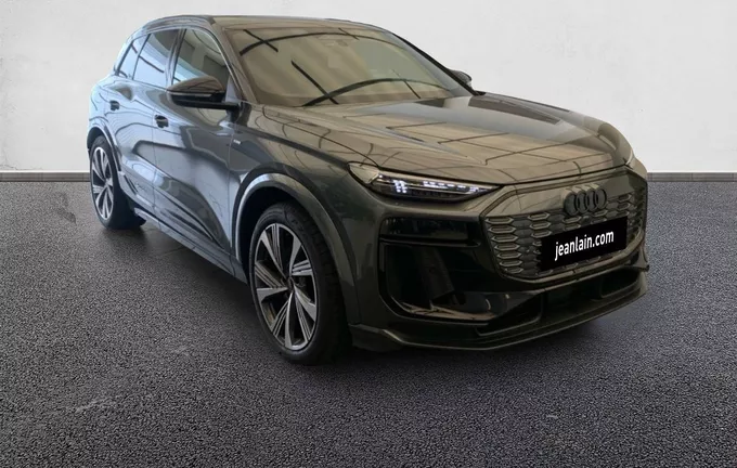 AUDI Q6 E-TRON 387 ch 100 kWh quattro S line extérieur trois quart avant droit 7632