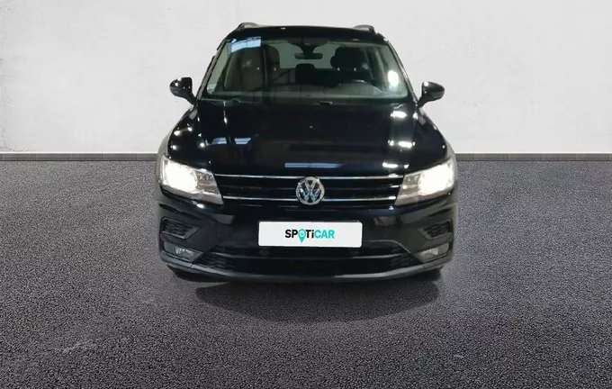 VOLKSWAGEN TIGUAN 2.0 TDI 150 Confortline extérieur avant 946204