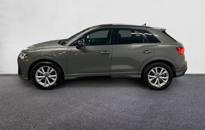 AUDI Q3 35 TFSI 150 ch S tronic 7 Design extérieur côté gauche 2126017