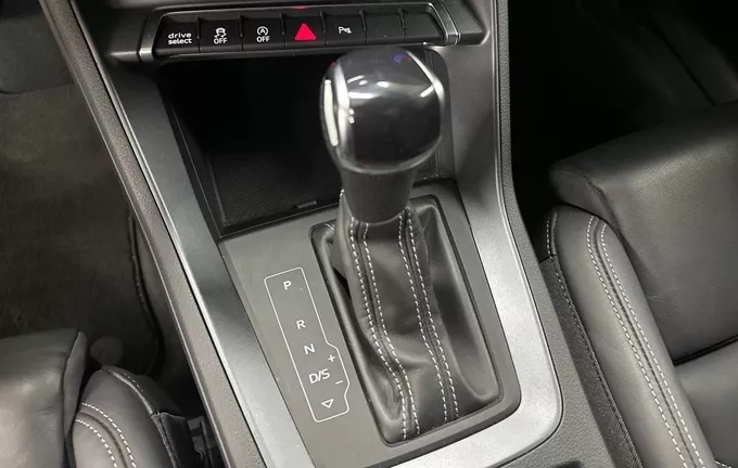 AUDI Q3 35 TFSI 150 ch S tronic 7 Design photo 13 2126017