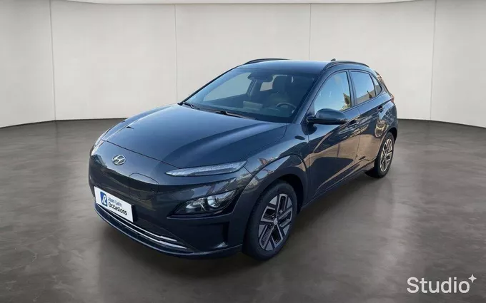 HYUNDAI KONA Electrique 39 kWh - 136 ch Business extérieur trois quart avant gauche 14135