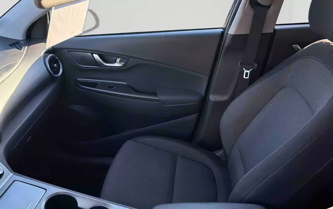 HYUNDAI KONA Electrique 39 kWh - 136 ch Business photo 18 14135