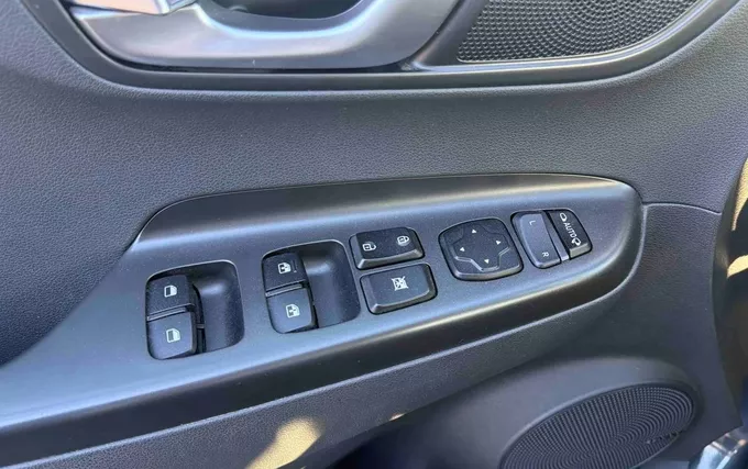 HYUNDAI KONA Electrique 39 kWh - 136 ch Business photo 20 14135