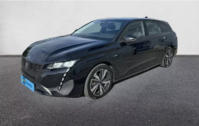 PEUGEOT 308 SW PHEV 180 e-EAT8 Active Pack extérieur trois quart avant gauche 213407