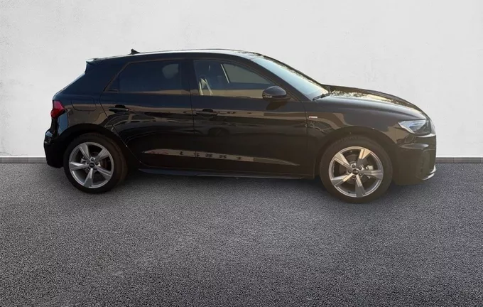 AUDI A1 Sportback 30 TFSI 116 ch S tronic 7 S Line extérieur côté droit 2024