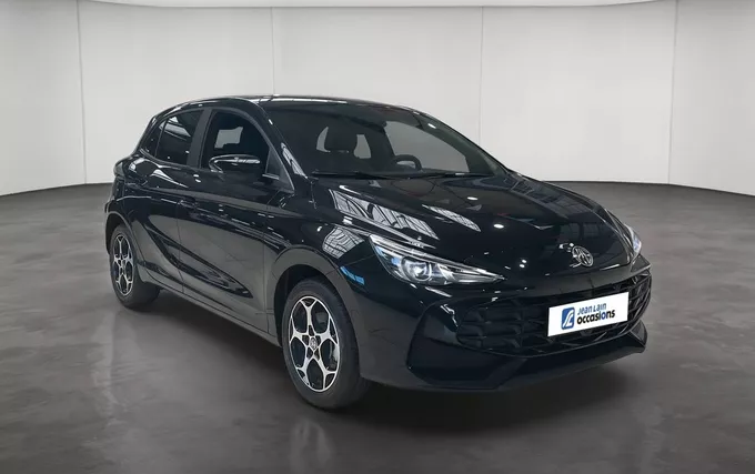 MG MG3 1.5 L Hybrid+ 195 ch Luxury extérieur trois quart avant droit 601313