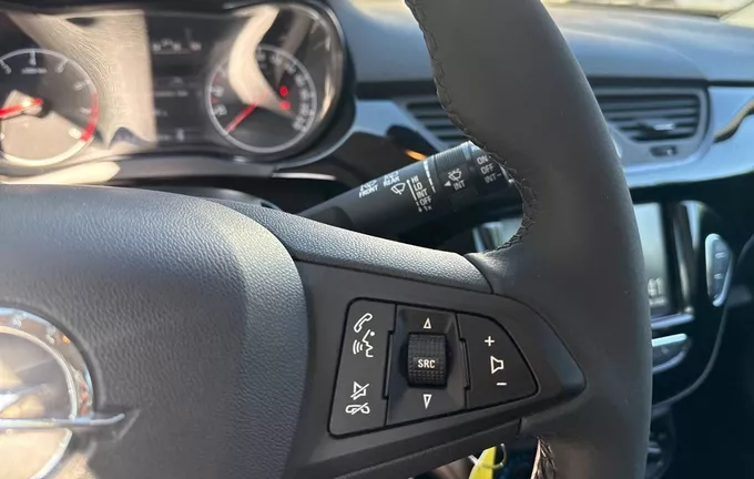 OPEL CORSA 1.4 90 ch Black Edition photo 12 213165