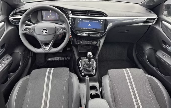 OPEL CORSA 1.2 Turbo 100 ch GS extérieur côté gauche 946575