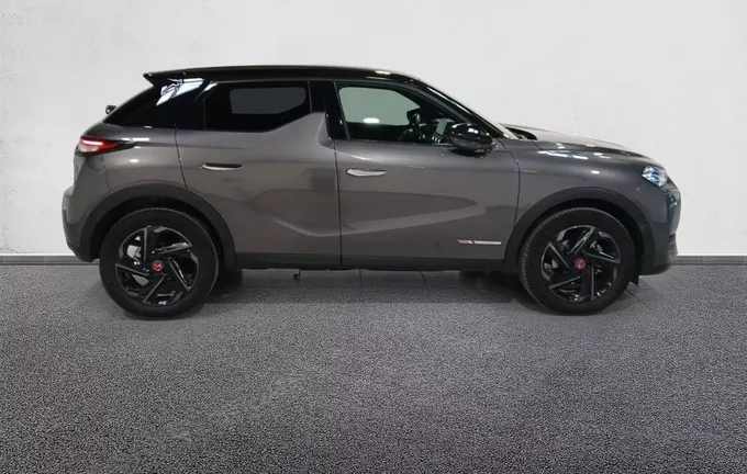 DS DS3 Crossback PureTech 155 EAT8 Performance Line+ extérieur côté droit 946055