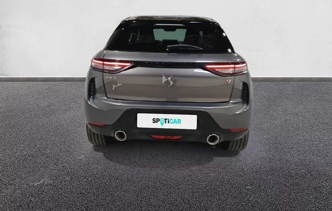 DS DS3 Crossback PureTech 155 EAT8 Performance Line+ extérieur trois quart arrière droit 946055