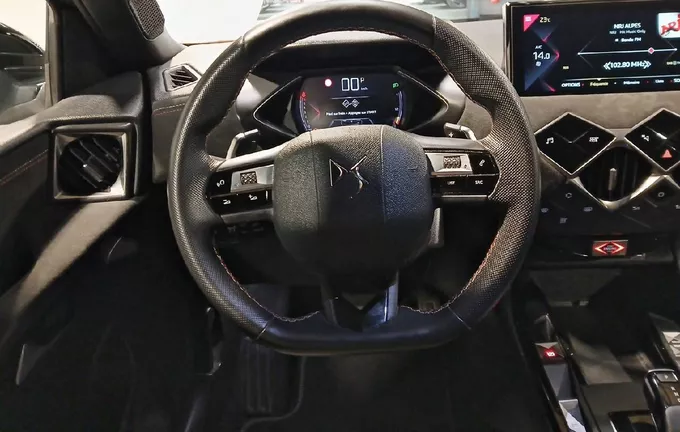 DS DS3 Crossback PureTech 155 EAT8 Performance Line+ photo 9 946055