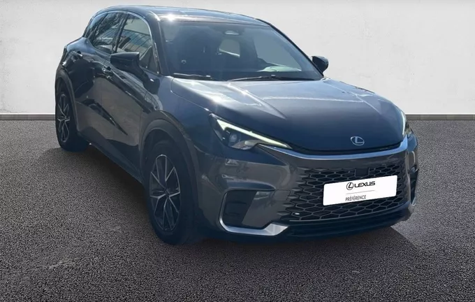 LEXUS LBX 2WD Emotion extérieur trois quart avant droit 1103769