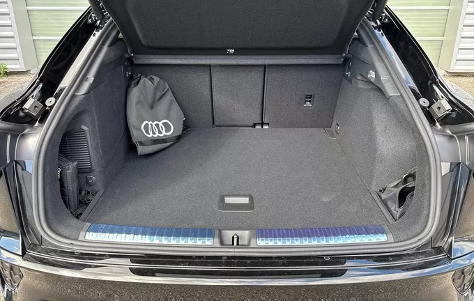 AUDI Q3 Sportback e-hybrid 272 ch S tronic 6 Advanced photo 10 5545