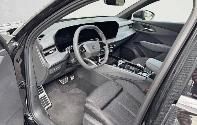 AUDI Q3 Sportback e-hybrid 272 ch S tronic 6 Advanced photo 11 5545