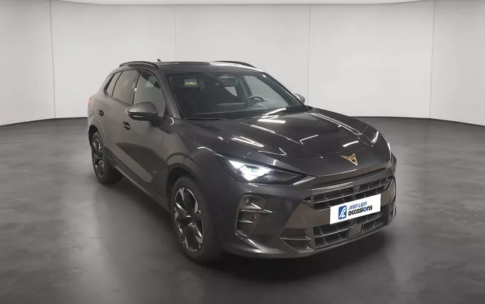 CUPRA TERRAMAR 1.5 eTSI Hybrid 150 ch DSG7 V extérieur trois quart avant droit 2131782