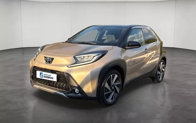 TOYOTA AYGO X 1.0 VVT-i 72 S-CVT Collection extérieur trois quart avant gauche 1103893