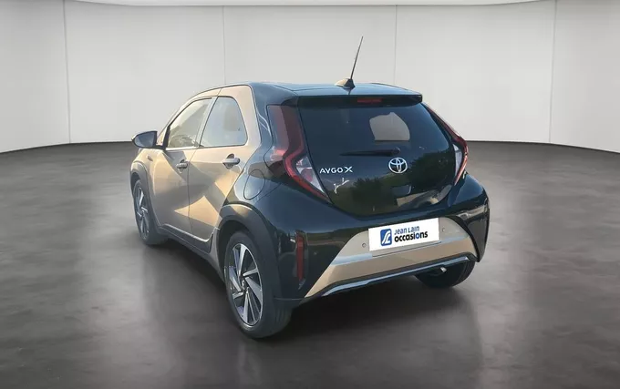 TOYOTA AYGO X 1.0 VVT-i 72 S-CVT Collection extérieur trois quart arrière gauche 1103893