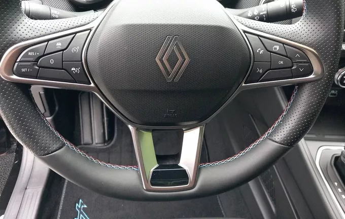 RENAULT CLIO E-Tech full hybrid 145 Esprit Alpine photo 12 2132219