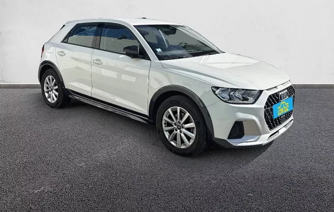 AUDI A1 Citycarver 30 TFSI 110 ch S tronic 7 Design extérieur trois quart avant droit 213178