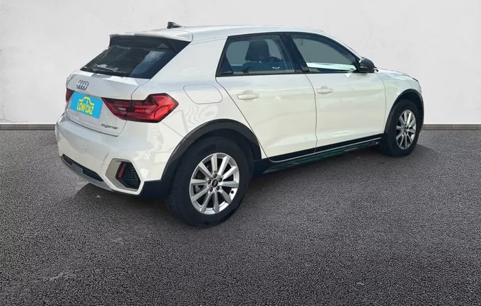 AUDI A1 Citycarver 30 TFSI 110 ch S tronic 7 Design extérieur trois quart arrière droit 213178