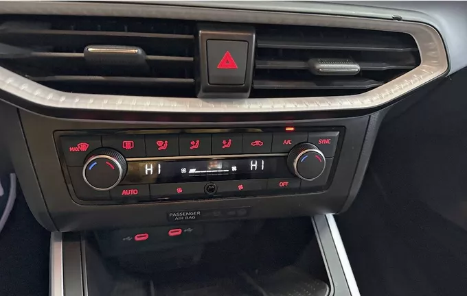 SEAT ARONA 1.0 TSI 110 ch Start/Stop DSG7 FR photo 17 2127415