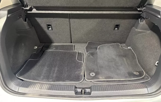 VOLKSWAGEN T-CROSS 1.0 TSI 110 Start/Stop DSG7 R-Line Tech extérieur arrière 946063