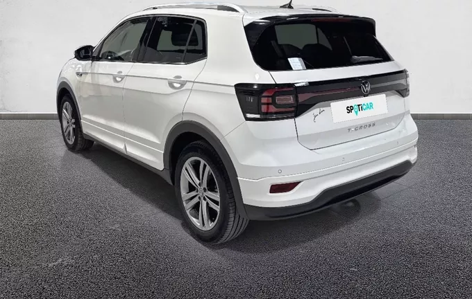 VOLKSWAGEN T-CROSS 1.0 TSI 110 Start/Stop DSG7 R-Line Tech extérieur trois quart arrière gauche 946063