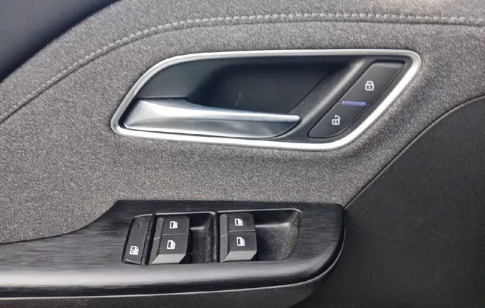 MG ZS 1.5 L Hybrid+ 197 ch Comfort photo 20 601185