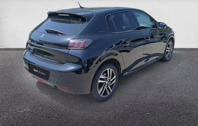 PEUGEOT 208 PureTech 100 S&S BVM6 extérieur trois quart arrière droit 2130692