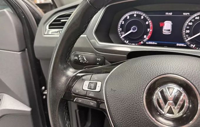 VOLKSWAGEN TIGUAN 1.4 TSI ACT 150 BMT DSG6 Carat photo 12 213595