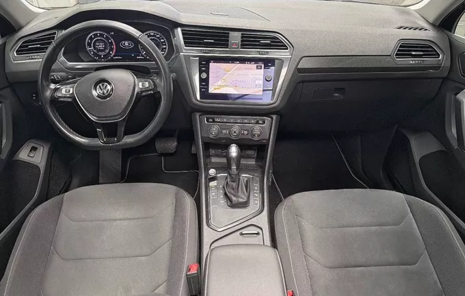 VOLKSWAGEN TIGUAN 1.4 TSI ACT 150 BMT DSG6 Carat photo 18 213595
