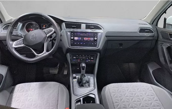 VOLKSWAGEN TIGUAN 2.0 TDI 150ch DSG7 Life Business extérieur trois quart avant droit 2126289
