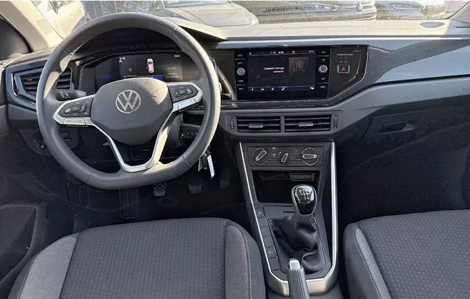 VOLKSWAGEN POLO 1.0 TSI 95 S&S BVM5 VW Edition extérieur trois quart avant droit 2129419