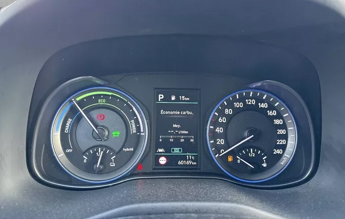 HYUNDAI KONA 1.6 GDi Hybrid Executive photo 19 13729