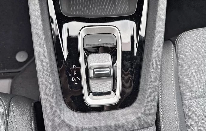 SKODA OCTAVIA 1.5 TSI Hybrid 150 ch ACT DSG7 Sportline photo 13 1964