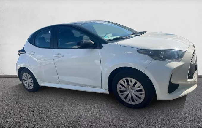 TOYOTA YARIS Hybride 116h Dynamic extérieur trois quart avant droit 1103369