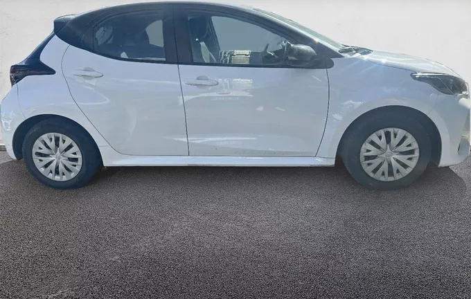 TOYOTA YARIS Hybride 116h Dynamic extérieur côté droit 1103369