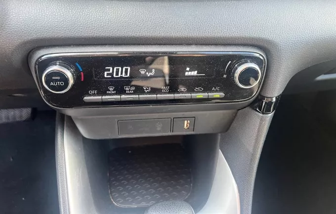 TOYOTA YARIS Hybride 116h Dynamic photo 14 1103369