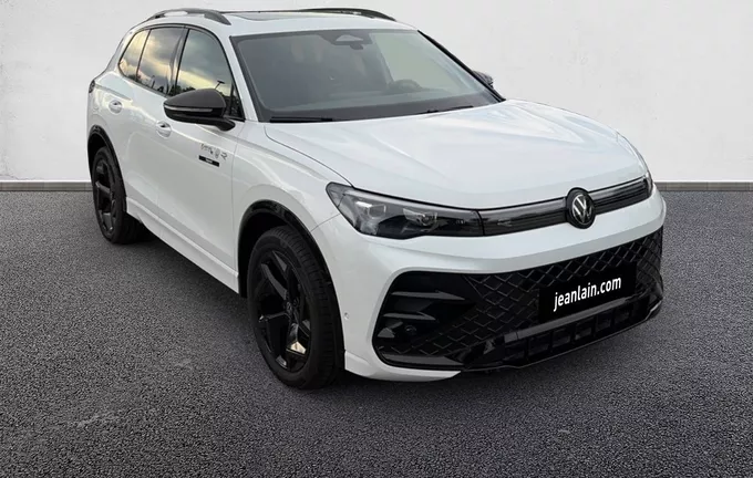 VOLKSWAGEN TIGUAN 1.5 eTSI 150ch DSG7 R-Line extérieur trois quart avant droit 5188