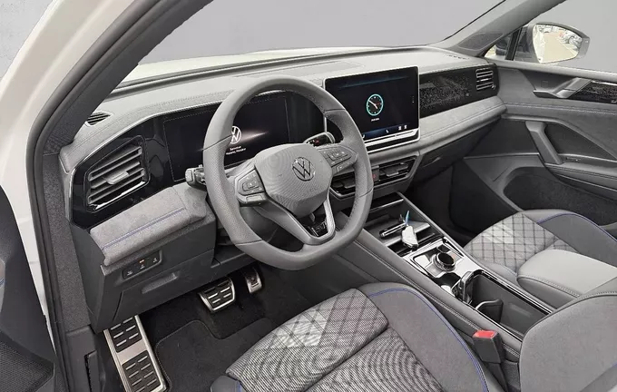 VOLKSWAGEN TIGUAN 1.5 eTSI 150ch DSG7 R-Line photo 11 5188