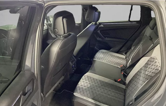 VOLKSWAGEN TIGUAN 1.5 TSI 150ch DSG7 R-Line extérieur arrière 2117722