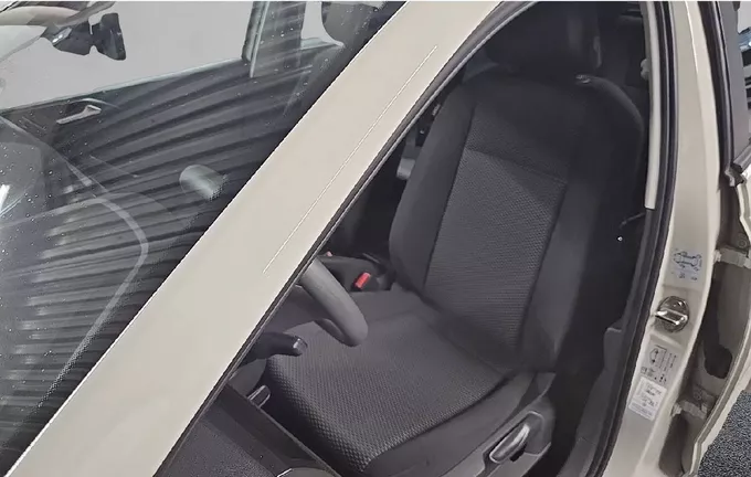 VOLKSWAGEN POLO 1.0 MPI 80 S&S BVM5 extérieur trois quart arrière droit 2128529