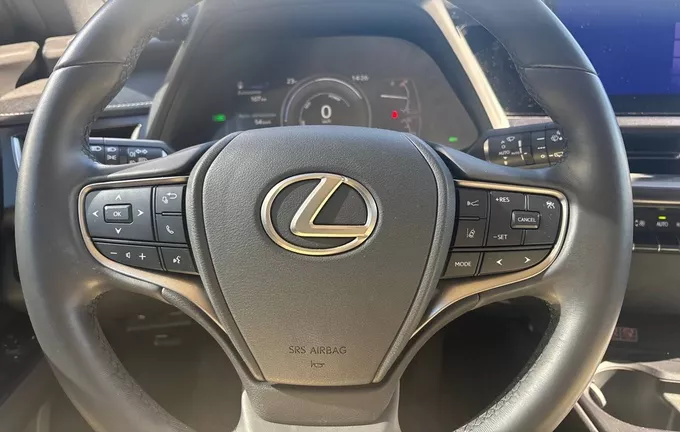 LEXUS UX 250h 2WD Luxe photo 12 1103997