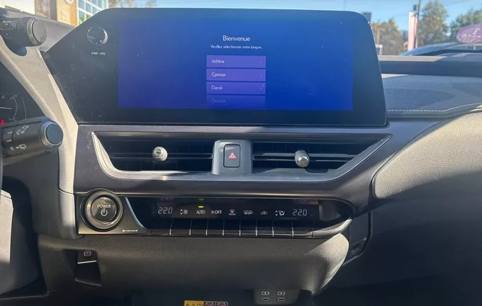 LEXUS UX 250h 2WD Luxe photo 14 1103997