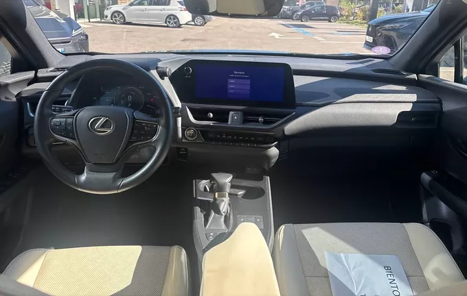 LEXUS UX 250h 2WD Luxe photo 16 1103997