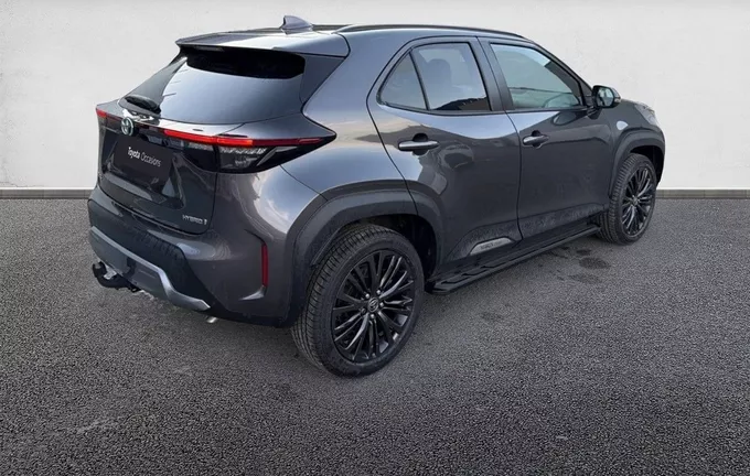 TOYOTA YARIS CROSS Hybride 116h 2WD Trail (marchepieds standardisés) extérieur trois quart arrière droit 1104052