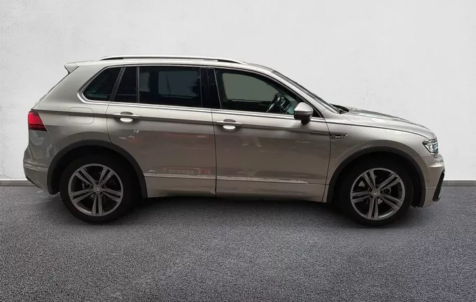 VOLKSWAGEN TIGUAN 1.5 TSI EVO 150 DSG7 Carat extérieur côté droit 213297